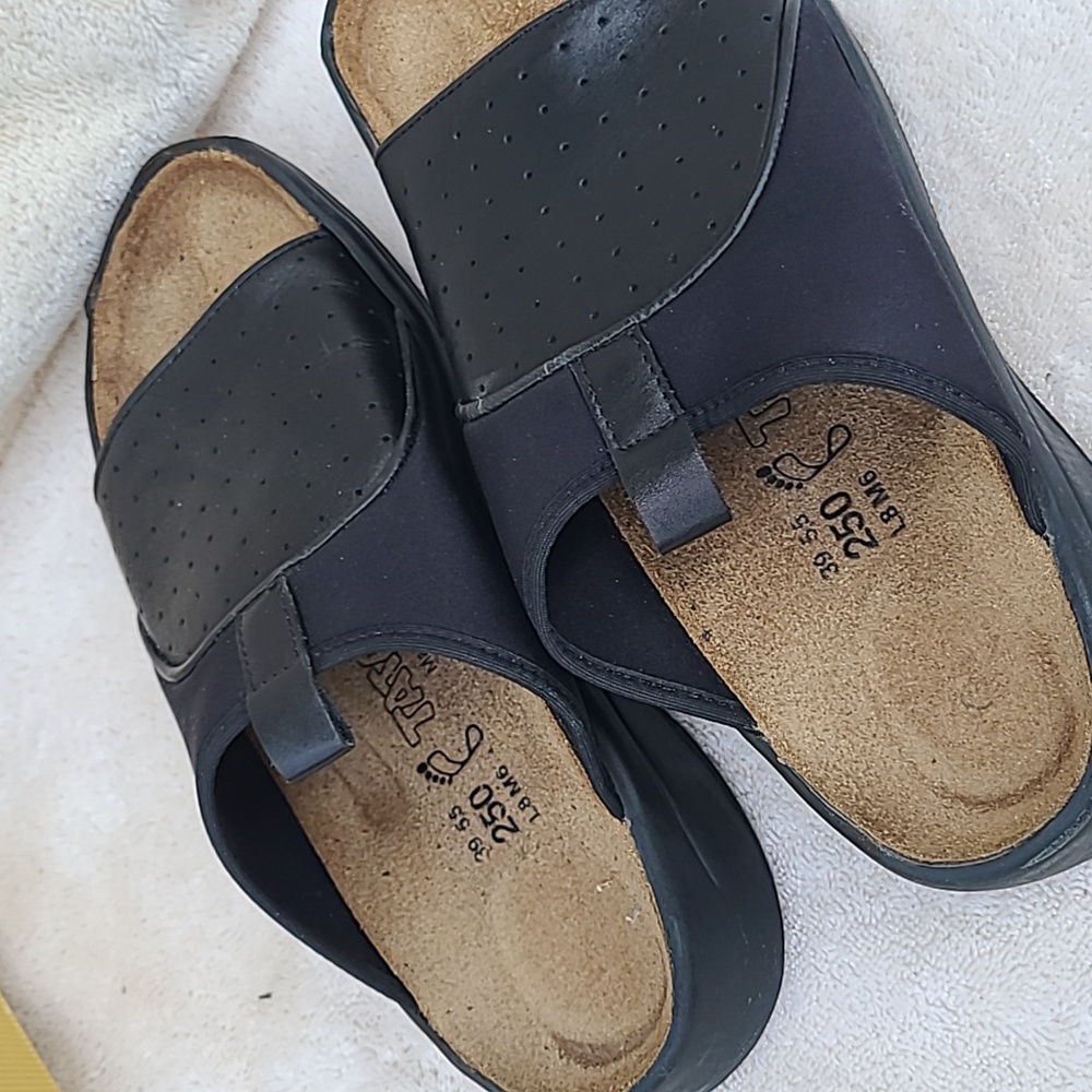Birkenstock Hayana slip on sandals Black Leather and Neoprene soles. Never worn.
